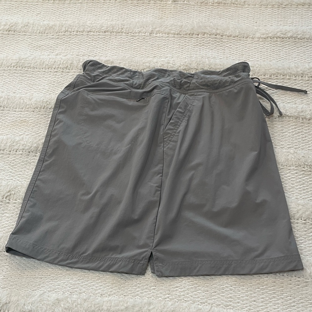 Duluth trading Co grey skort skirt attached shorts stretch women’s size 14 - Picture 11 of 14
